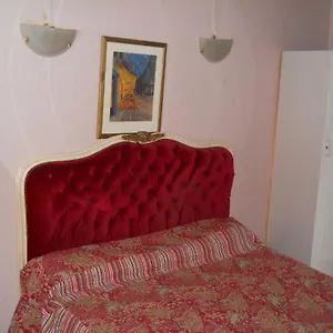 ** ホテル Le Petit Trianon フランス